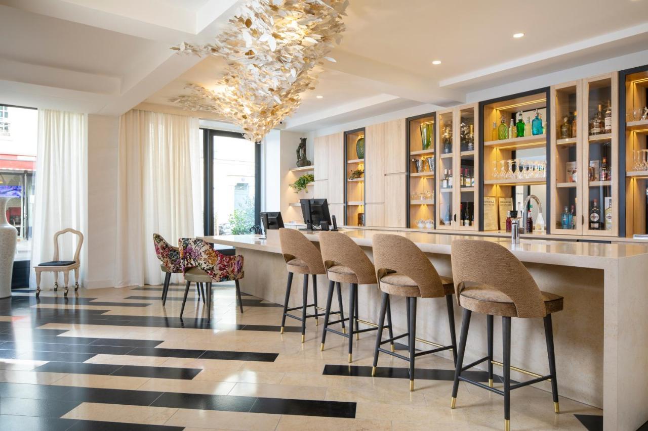 Hotel Des Champs-Elysees Paris Exterior photo