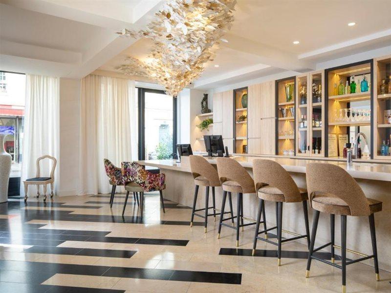 Hotel Des Champs-Elysees Paris Exterior photo