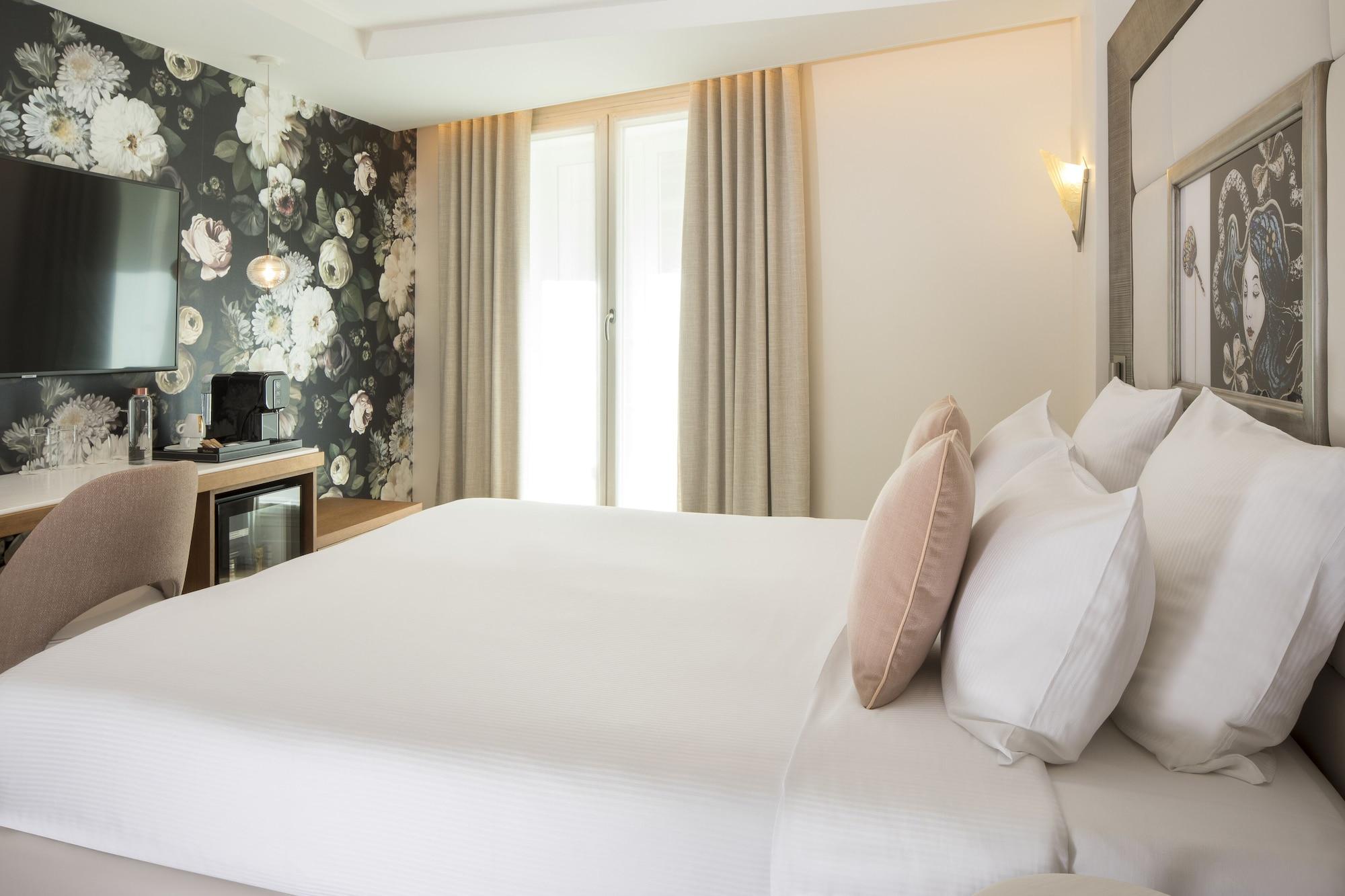 Hotel Des Champs-Elysees Paris Exterior photo